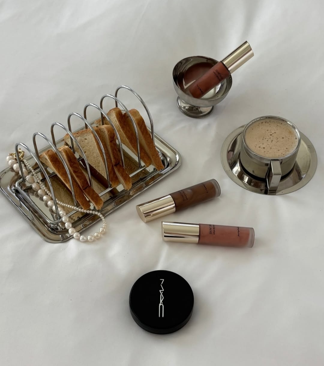 محصولات برند MAC