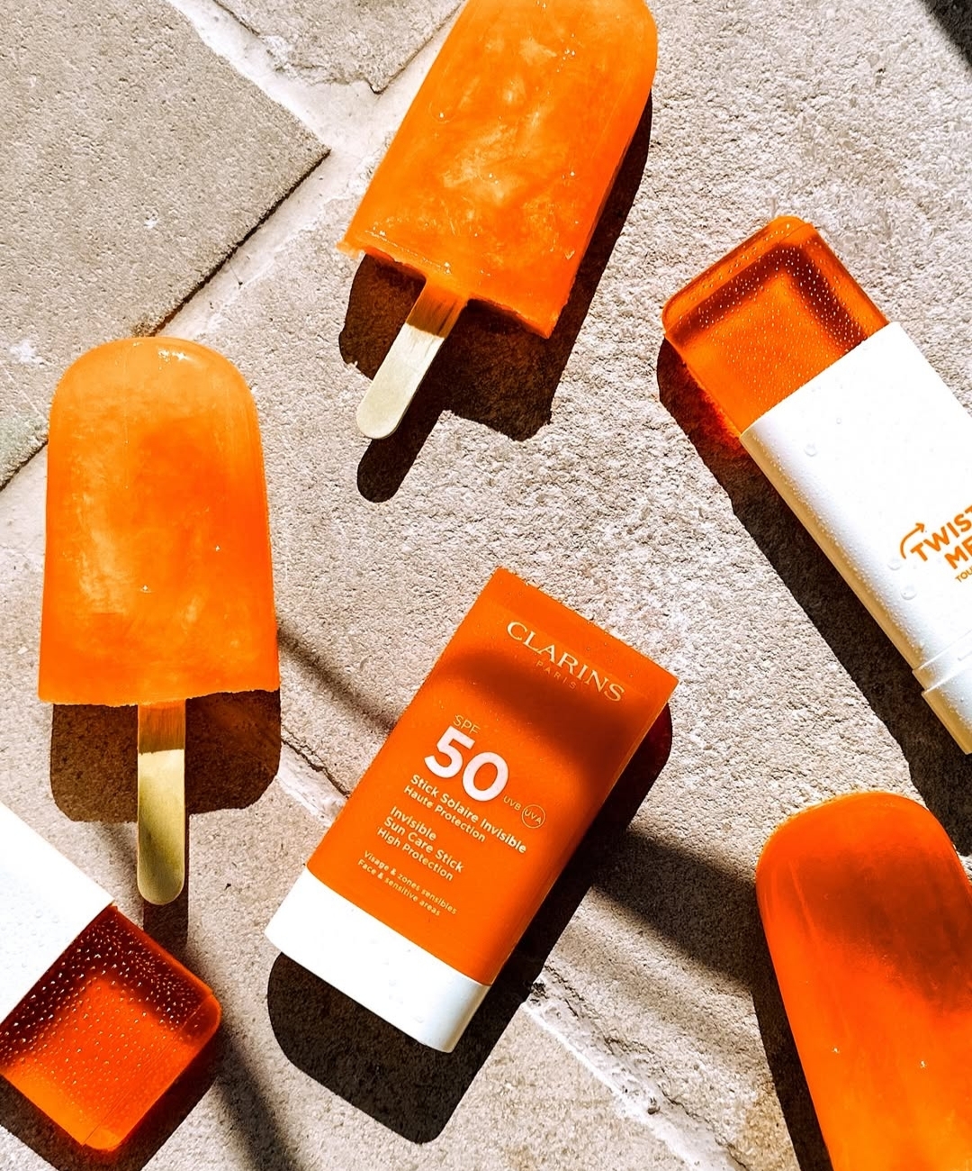 ضد آفتاب استیکی کلارنس